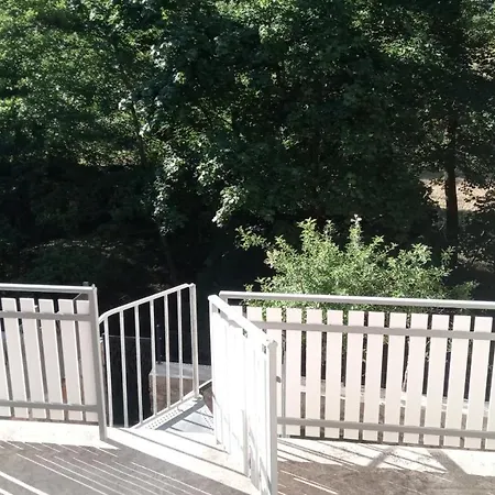 Charmante Petite Maison En Pierre, Avec Acces Autonome