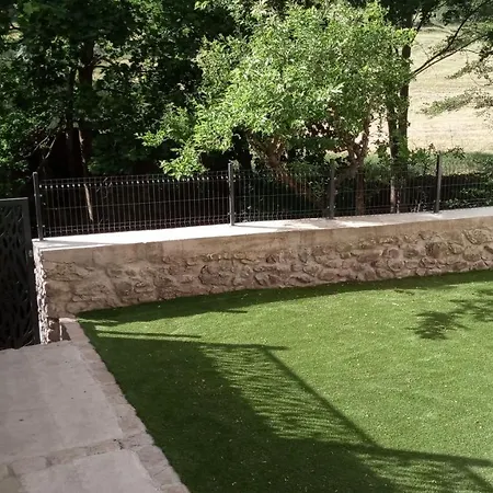 Charmante Petite Maison Climatisee, En Pierre, Avec Acces Autonome * Satillieu