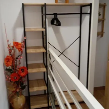 Charmante Petite Maison En Pierre, Avec Acces Autonome Holiday home *