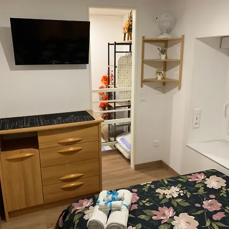 Charmante Petite Maison En Pierre, Avec Acces Autonome Holiday home Satillieu